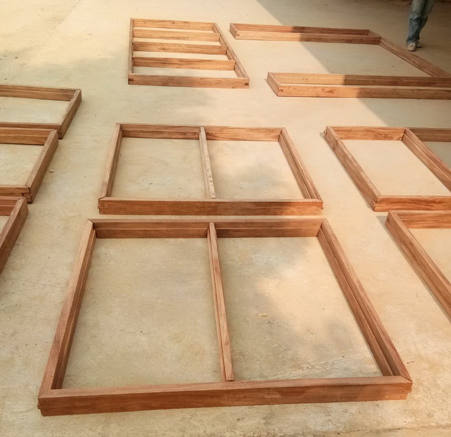 วงกบไม้เนื้อแข็ง ไม้แดงไทย