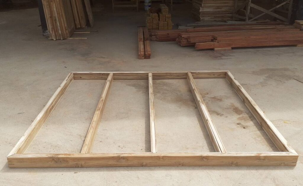 วงกบไม้ 4 ช่อง