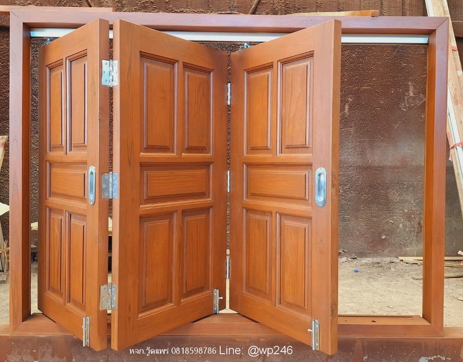 หน้าต่างบานพับ 3 ช่อง