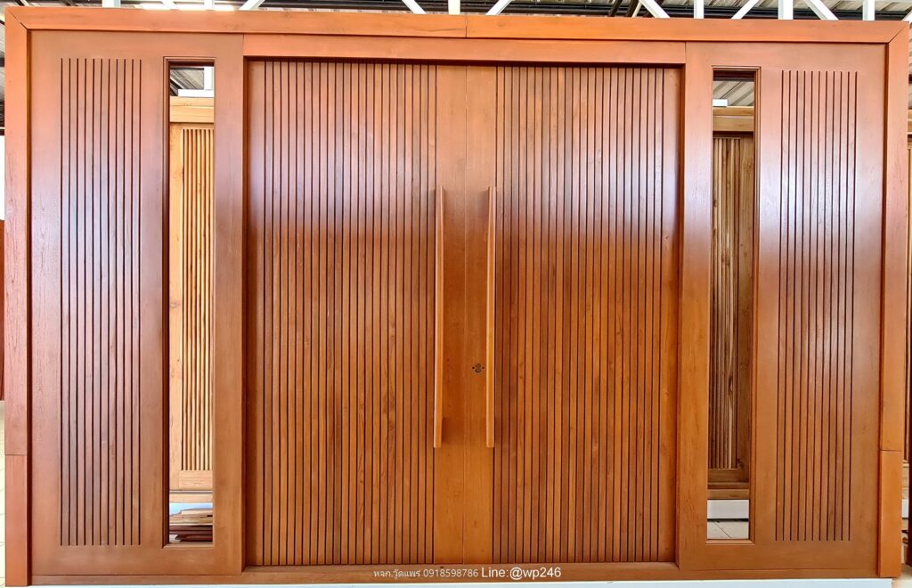 บานประตูเลื่อนไม้สัก
